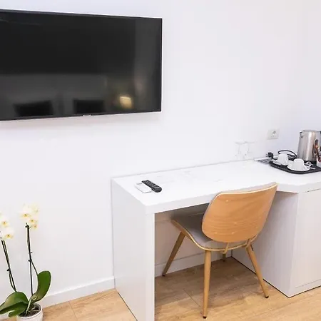 Elior 3* ティラナ