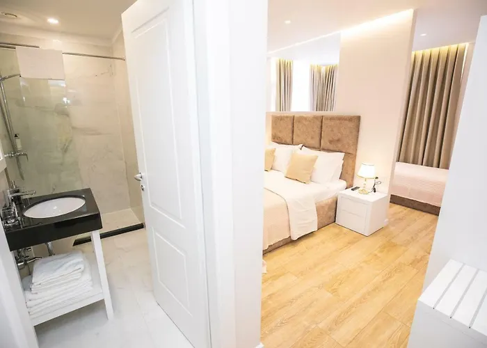 Elior 3* ティラナ